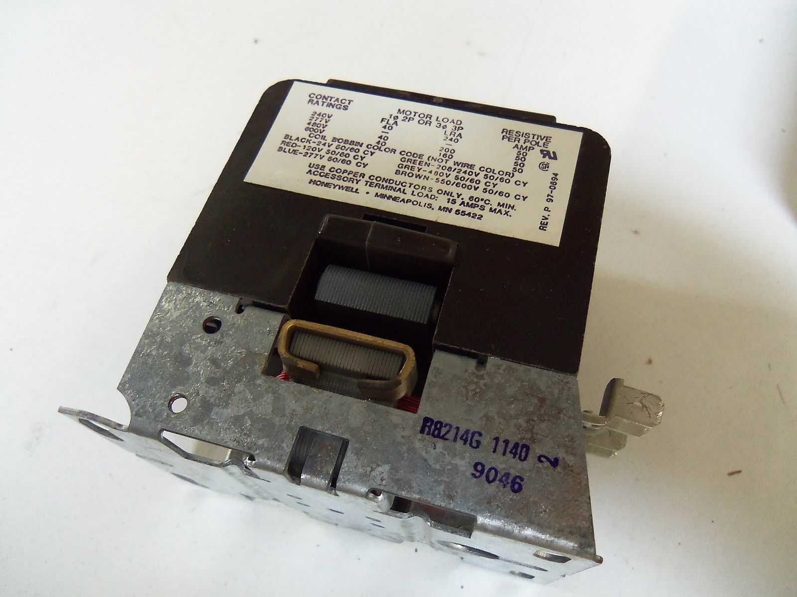 HONEYWELL R8214 G 1140 3-POLE CONTACTOR NSMP