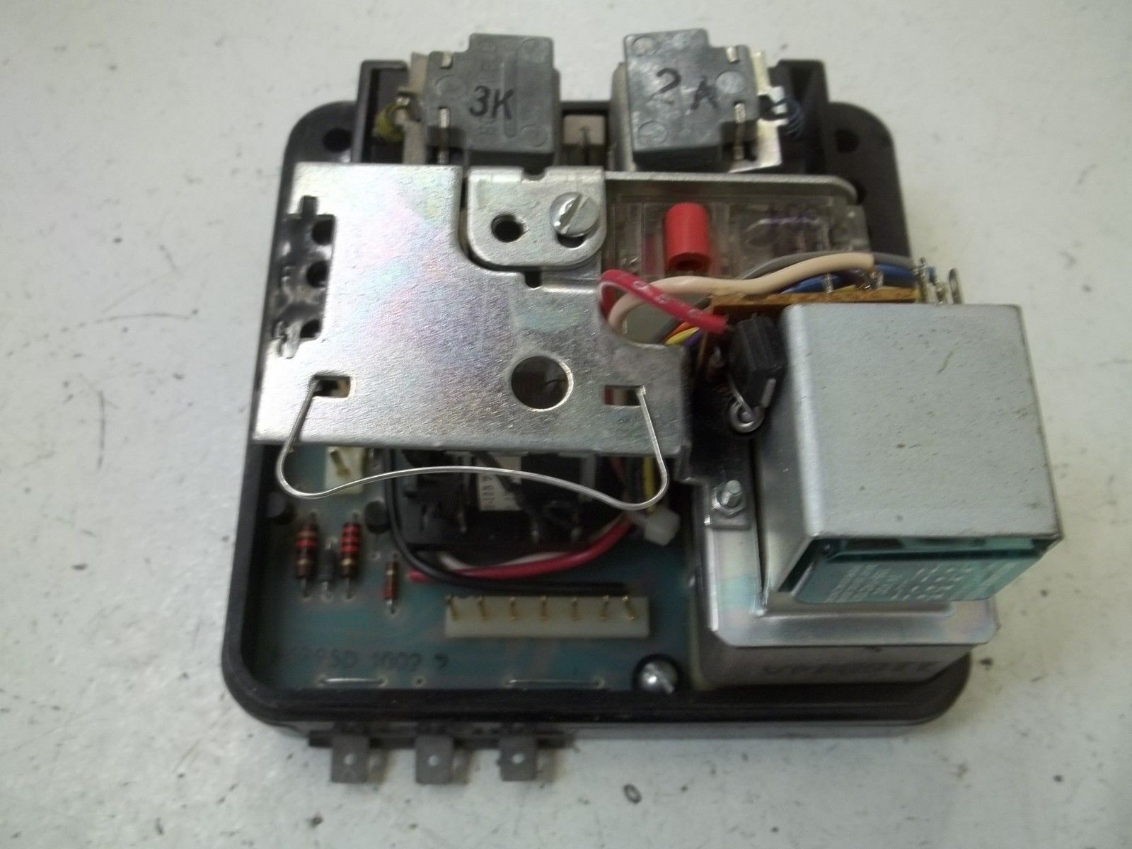 HONEYWELL RA795D 1002 PROTECTOR RELAY UNMP