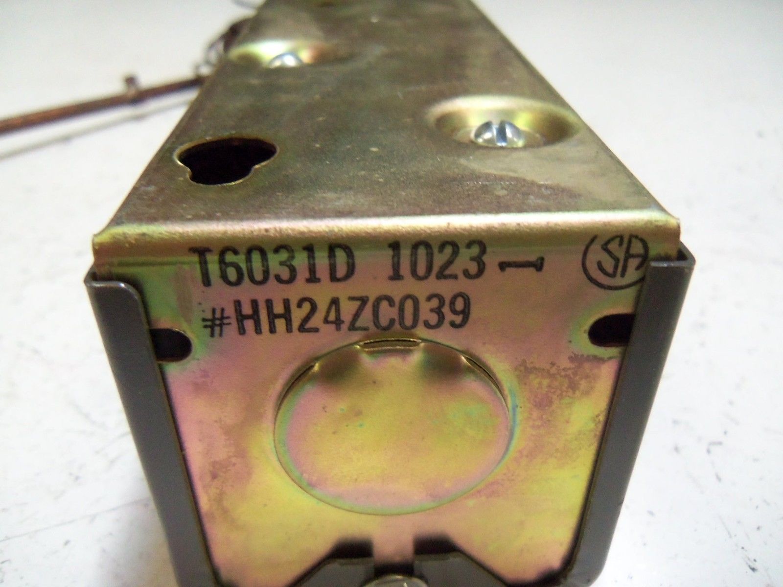 HONEYWELL T6031D-1023 TEMPERATURE CONTROLLER NSNP