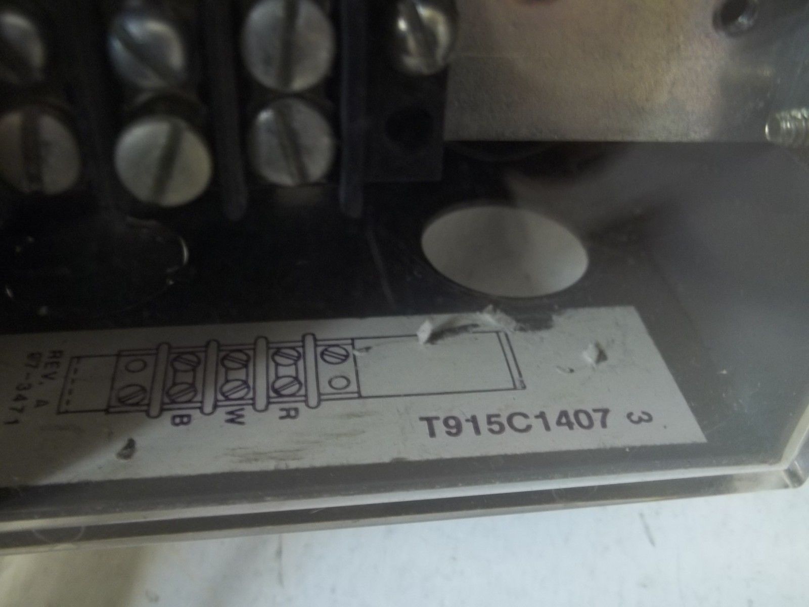 HONEYWELL T915C 1407 TEMPERATURE CONTROLLER UNMP