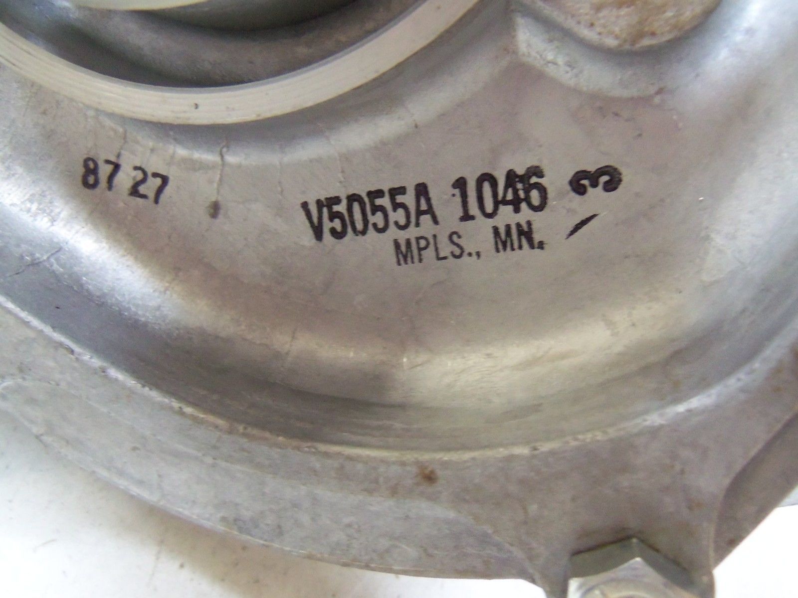 HONEYWELL V5055A1046 *NEW IN BOX*