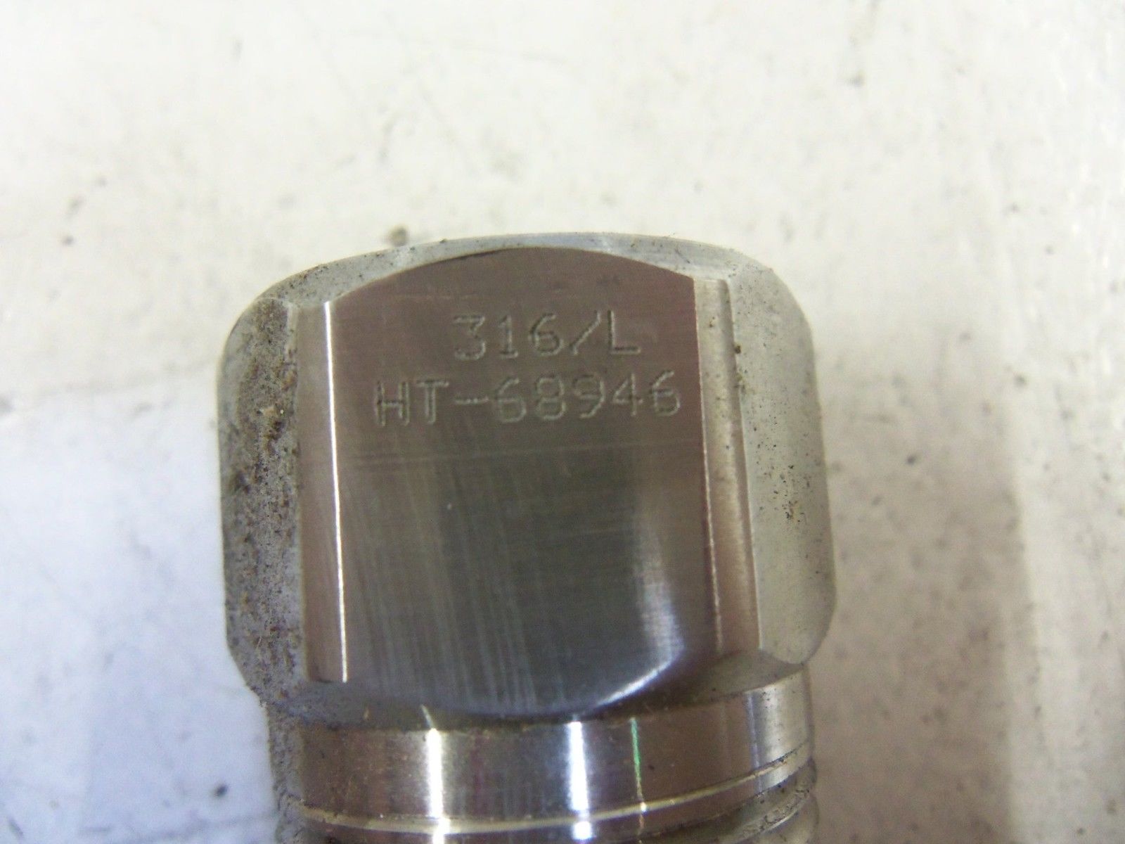 INDUSTRIAL MRO HT-68946 STEM *USED*