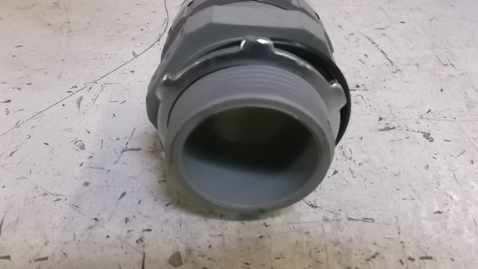 HUBBELL P150NGY FITTING UNMP