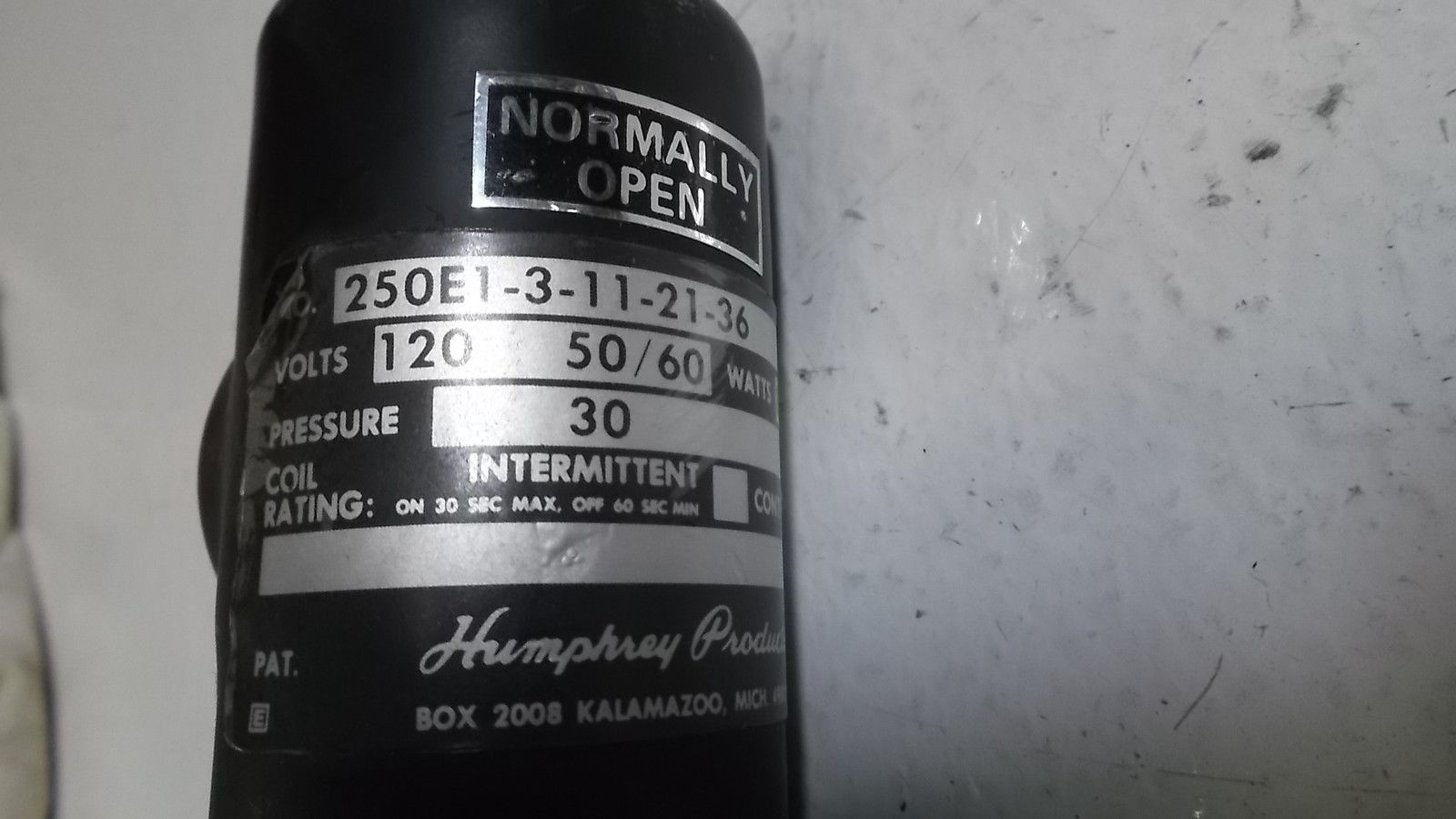 HUMPHREY PNEUMATIC SOLENOID VALVE 250E1-3-11-21-36 UNMP