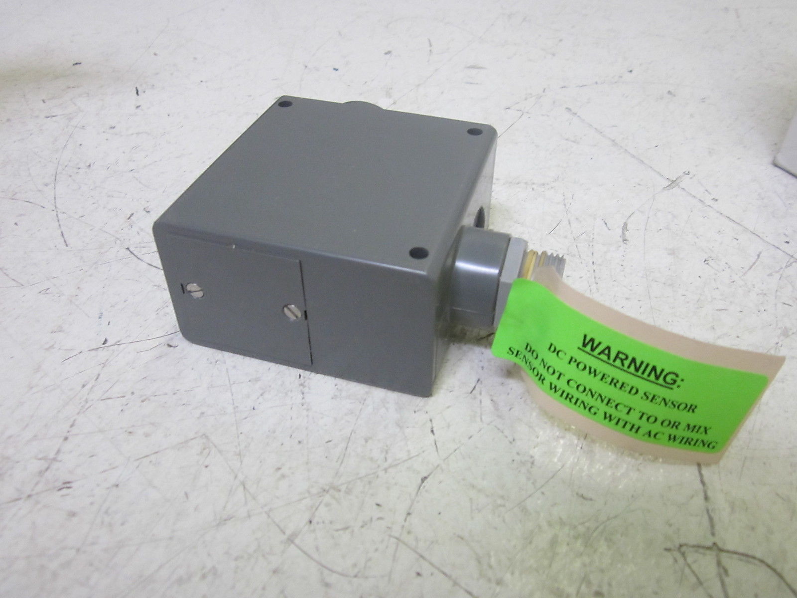 HYDE PARK SM556A-118N SUPERPROX SENSOR 24VDC  NSMP
