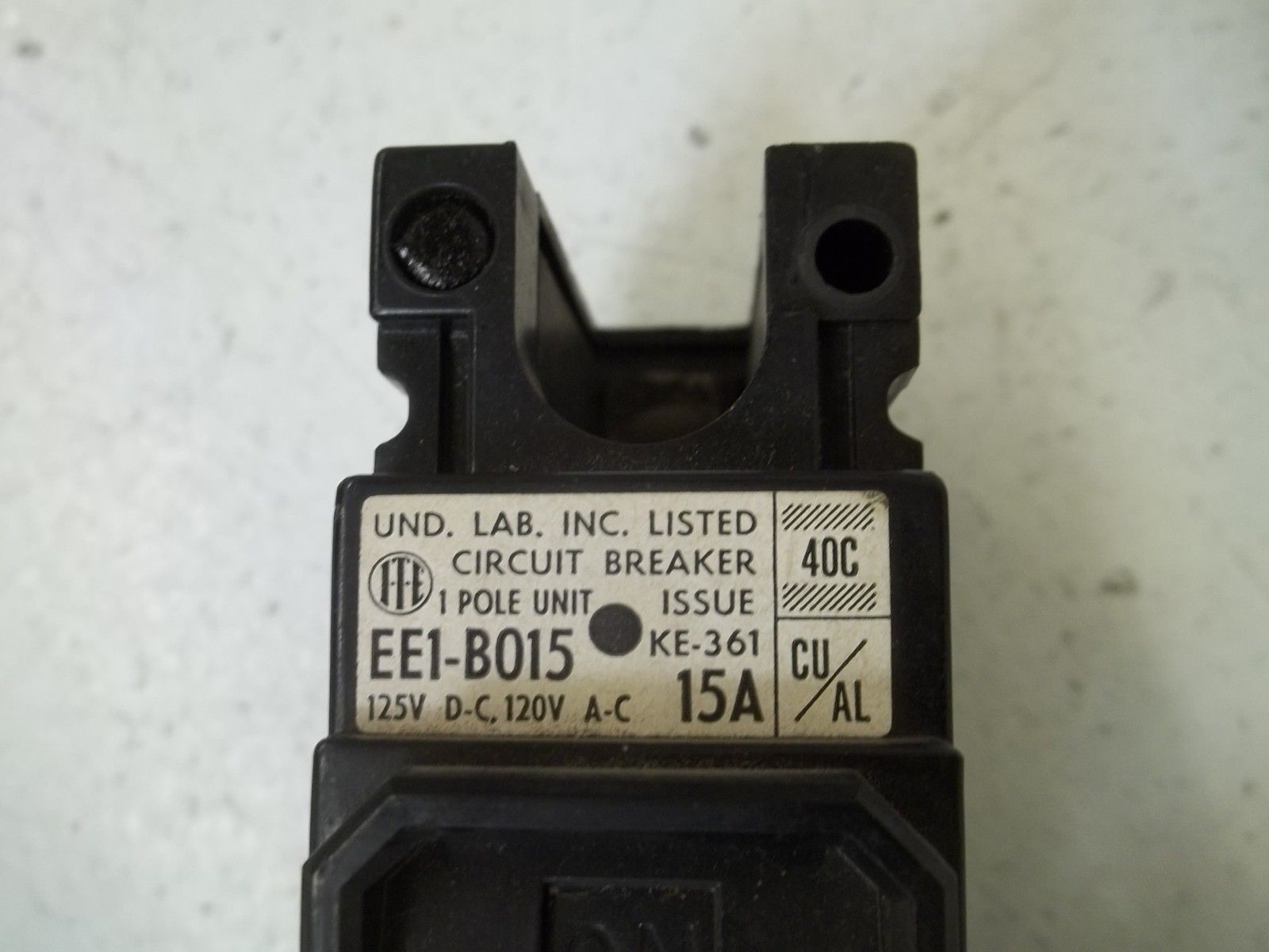 I-T-E EE1-B015 CIRCUIT BREAKER UNMP
