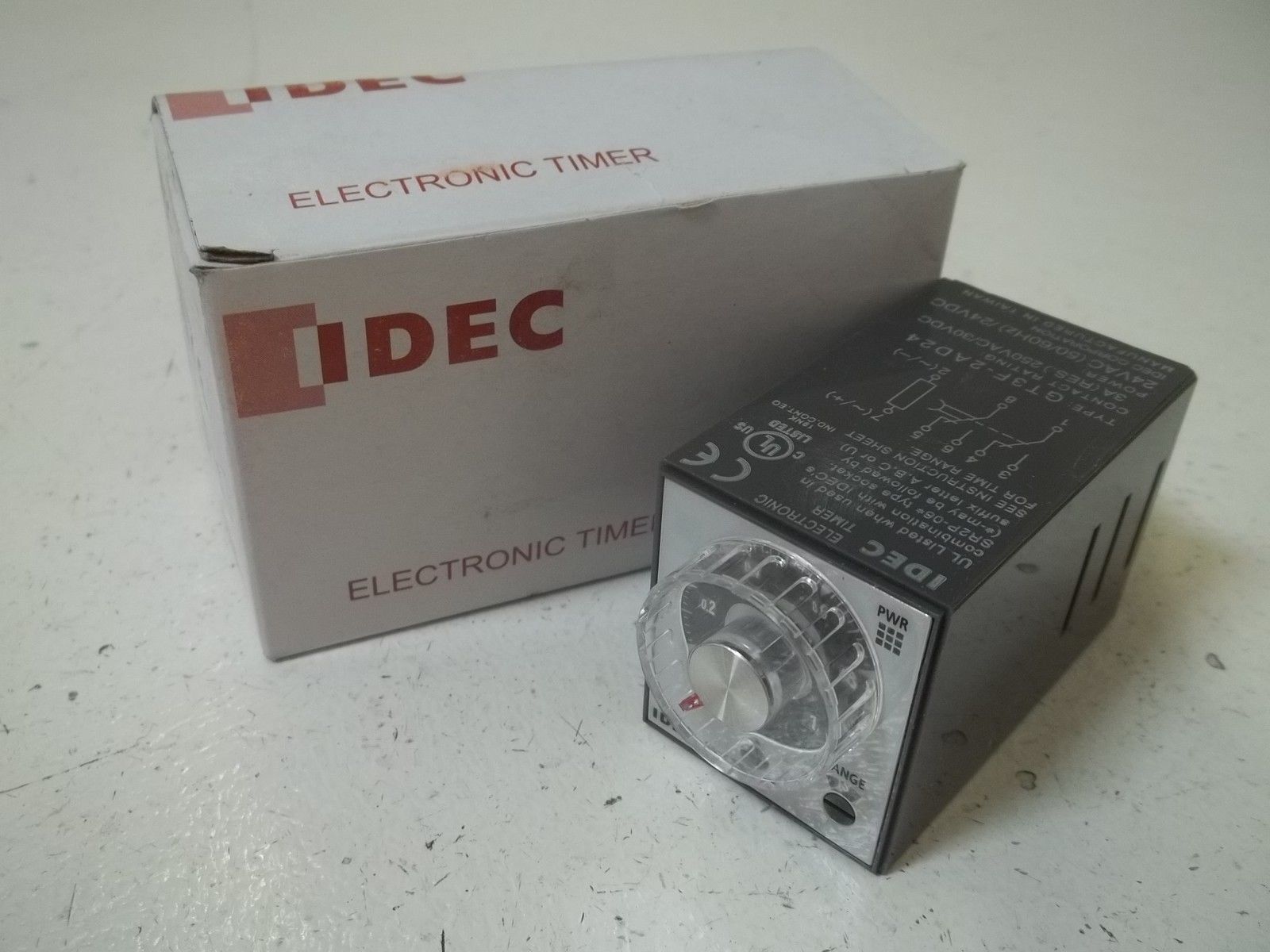 IDEC GT3F-2AD24 ELECTRONIC TIMER 24VAC/DC  NSMP