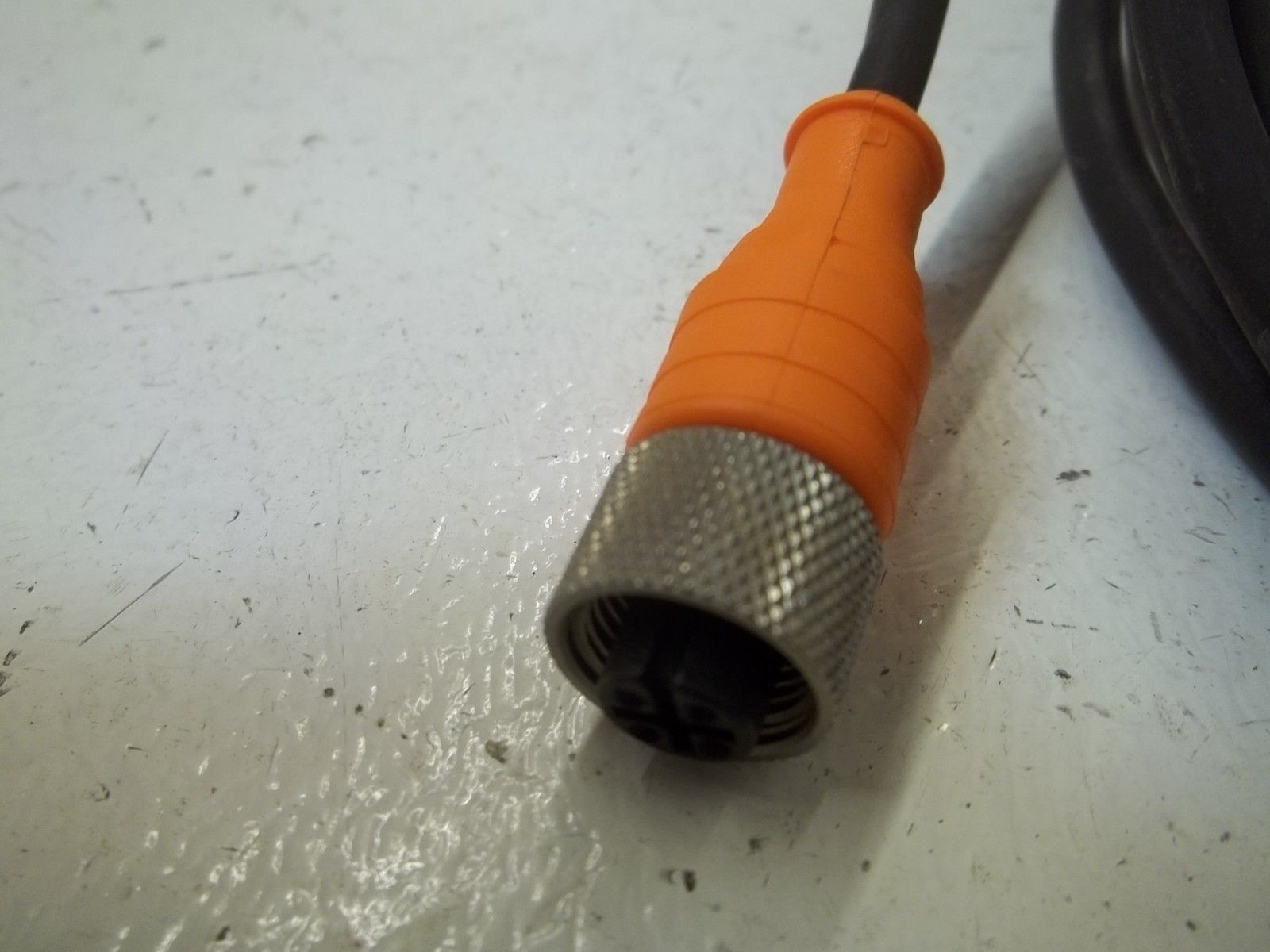 IFM EFECTOR E10215 SOCKET FOR SENSOR W/ M12 CONNECTOR UNMP