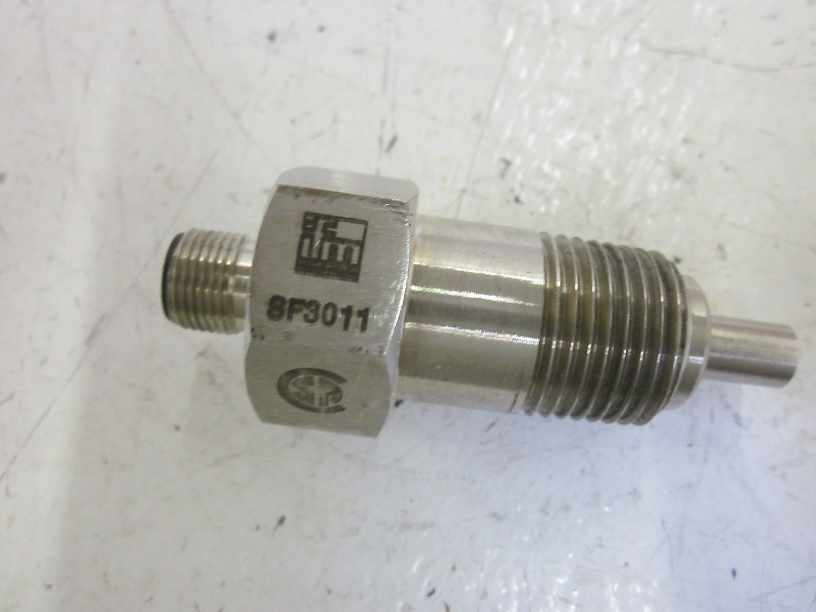 IFM EFECTOR SF3011 FLOW SENSOR  NSMP