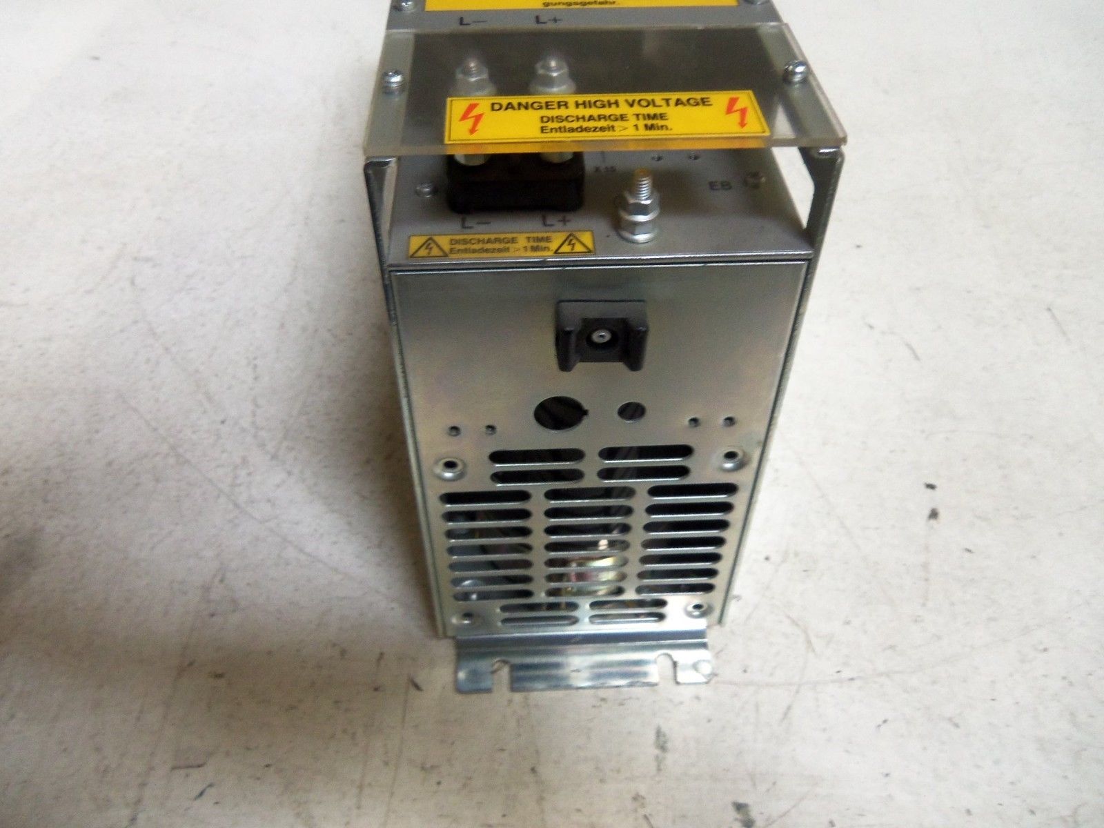 INDRAMAT TCM1.1-08-W0 SERVO DRIVE NSNP