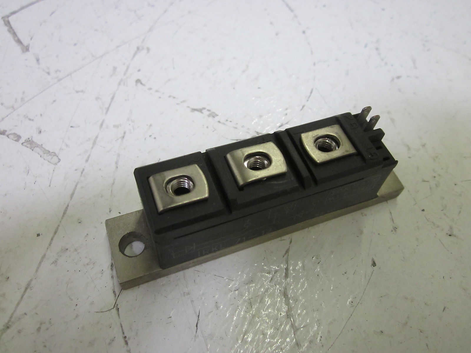 IOR IRKL 71-12 THYRISTOR MODULE UNMP