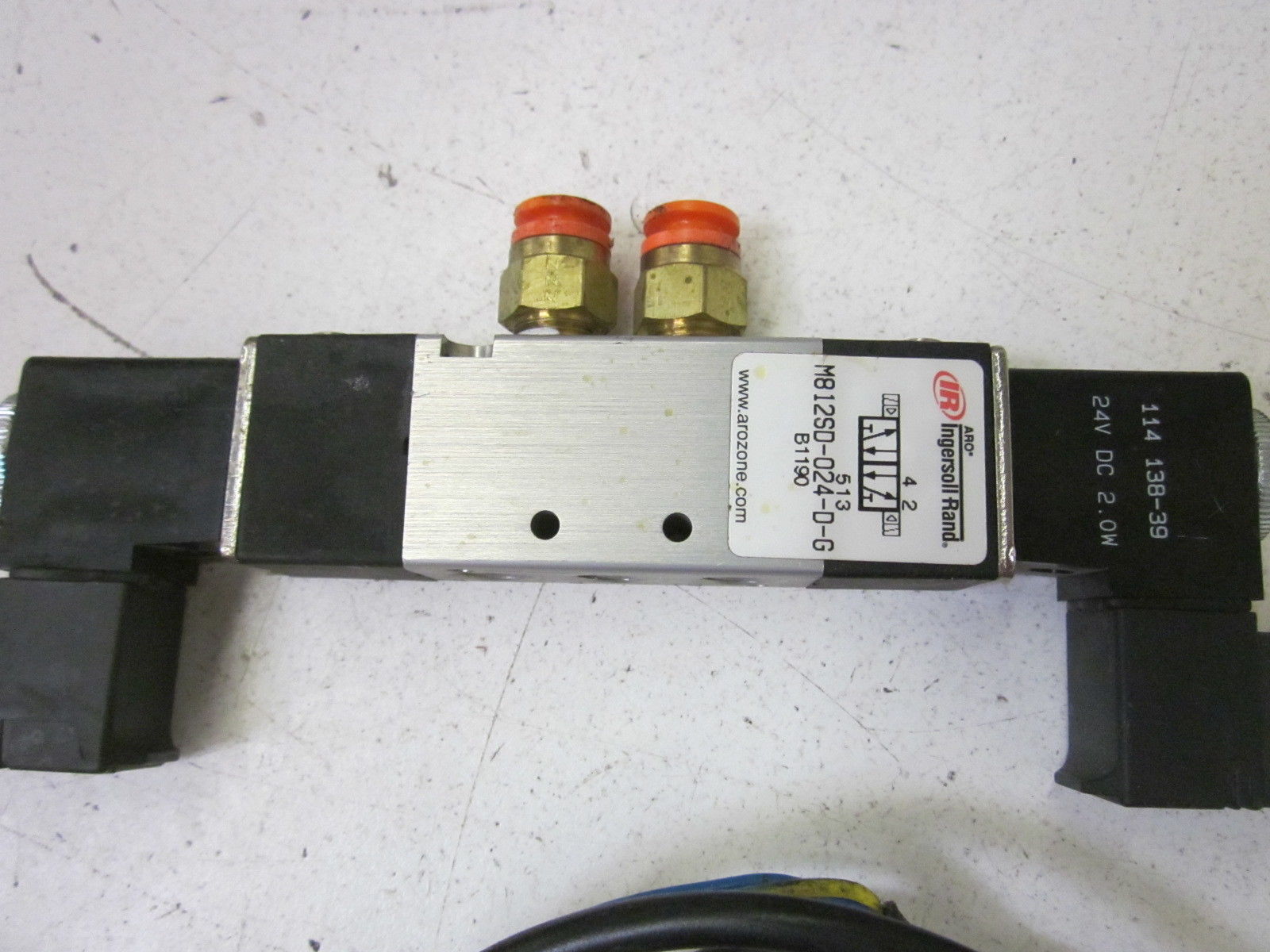 IR M812SD-024-D-G UNMP