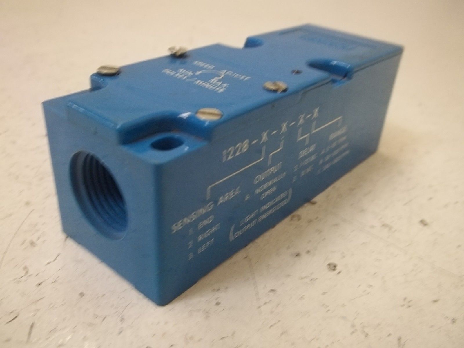 ISSC 1228-1-A-3-A LIMIT SWITCH UNMP