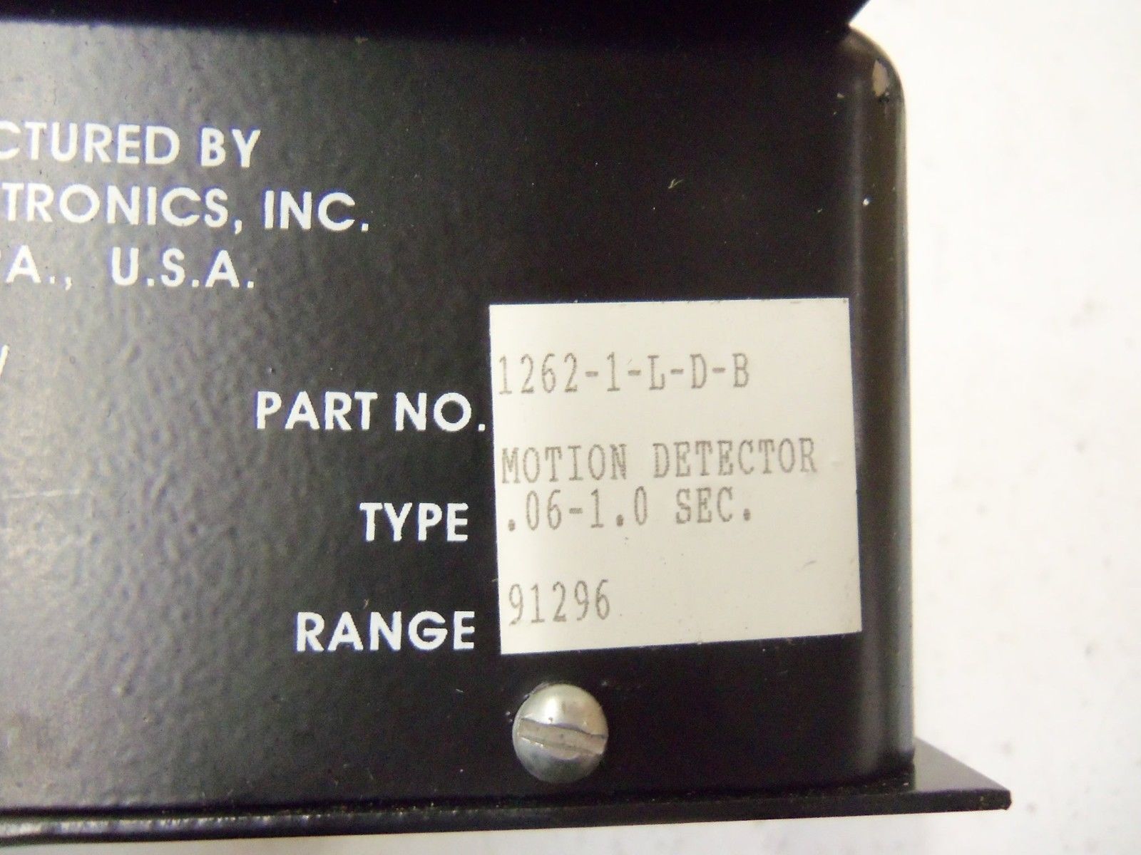 ISSC 1262-1-L-D-B MOTION DETECTOR *NEW NO BOX*