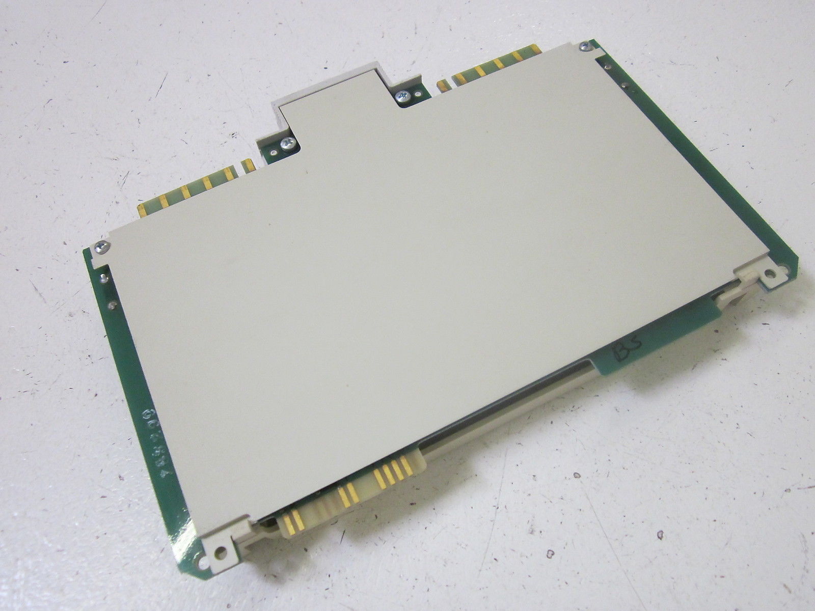 ISSC 621-4300 INPUT SOURCE 5VDC UNMP