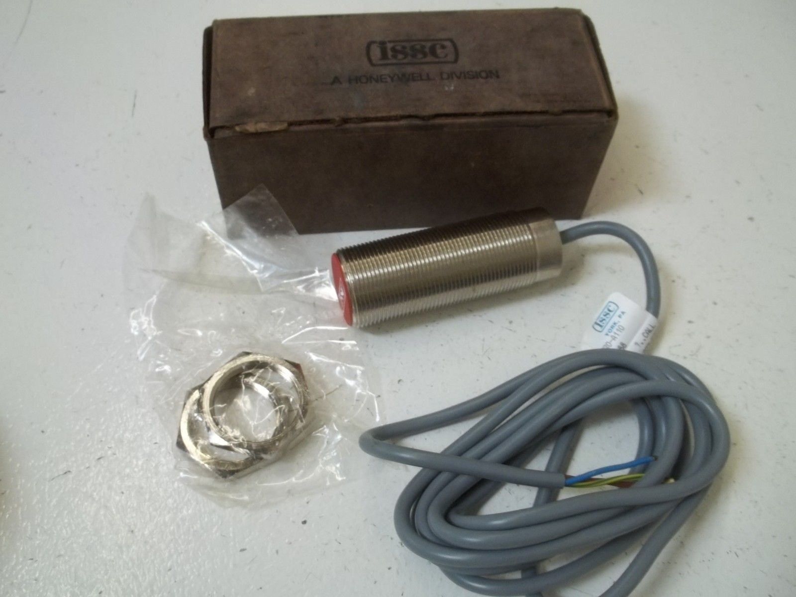 ISSC T30-A110 PROXIMITY SWITCH NSMP