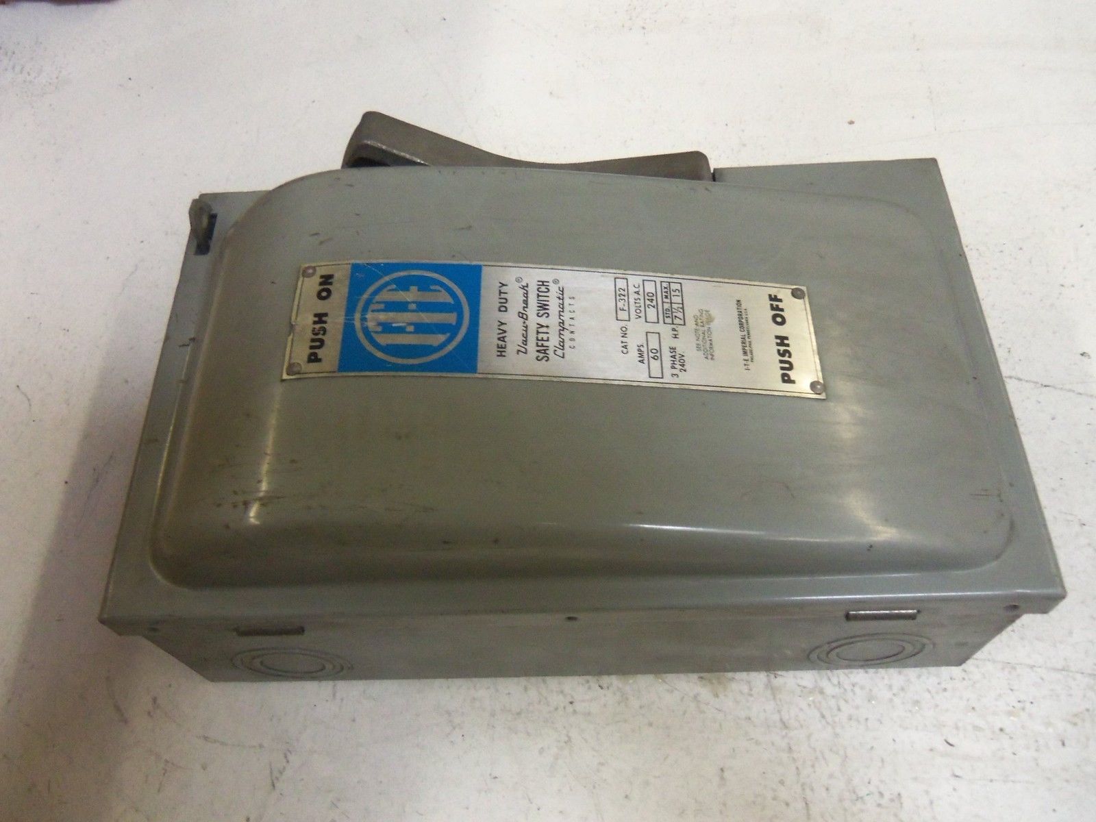 ITE VACU-BREAK F-322 SAFETY SWITCH *NEW NO BOX*
