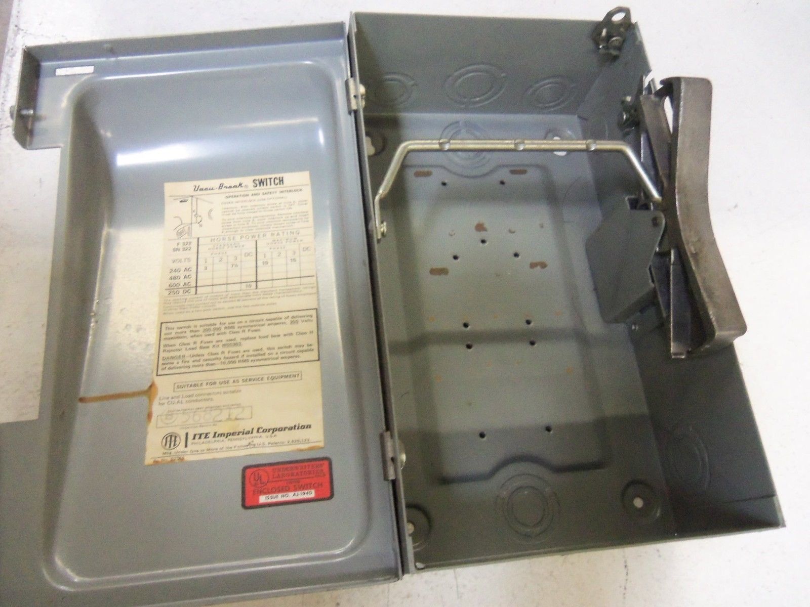 ITE VACU-BREAK F-322 SAFETY SWITCH *NEW NO BOX*