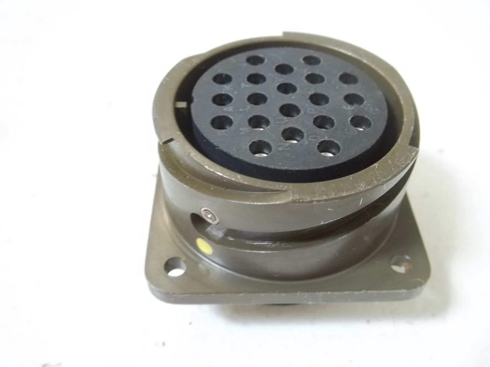 ITT CANNON CIR020R-28-16S CONNECTOR UNMP
