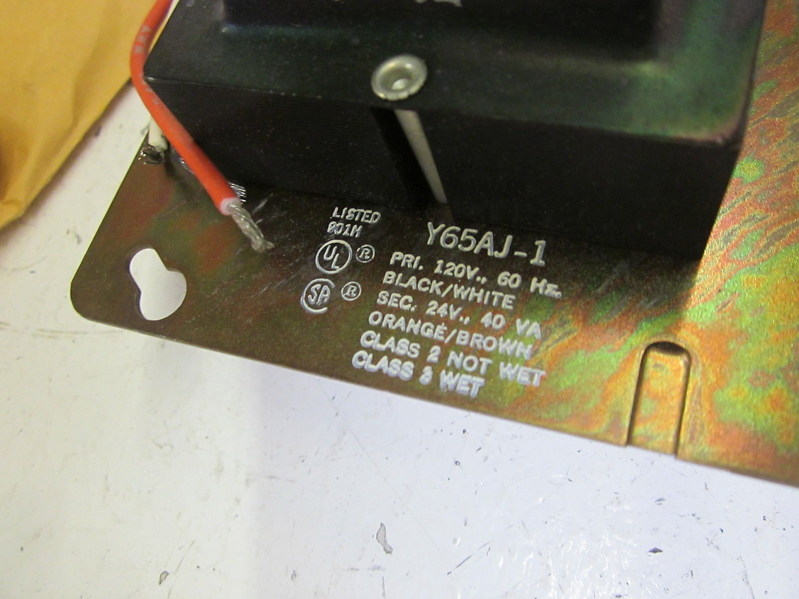 JOHNSON CONTROLS Y65AJ-1 CURRENT TRANSFORMER 120V  *NEW IN BOX*