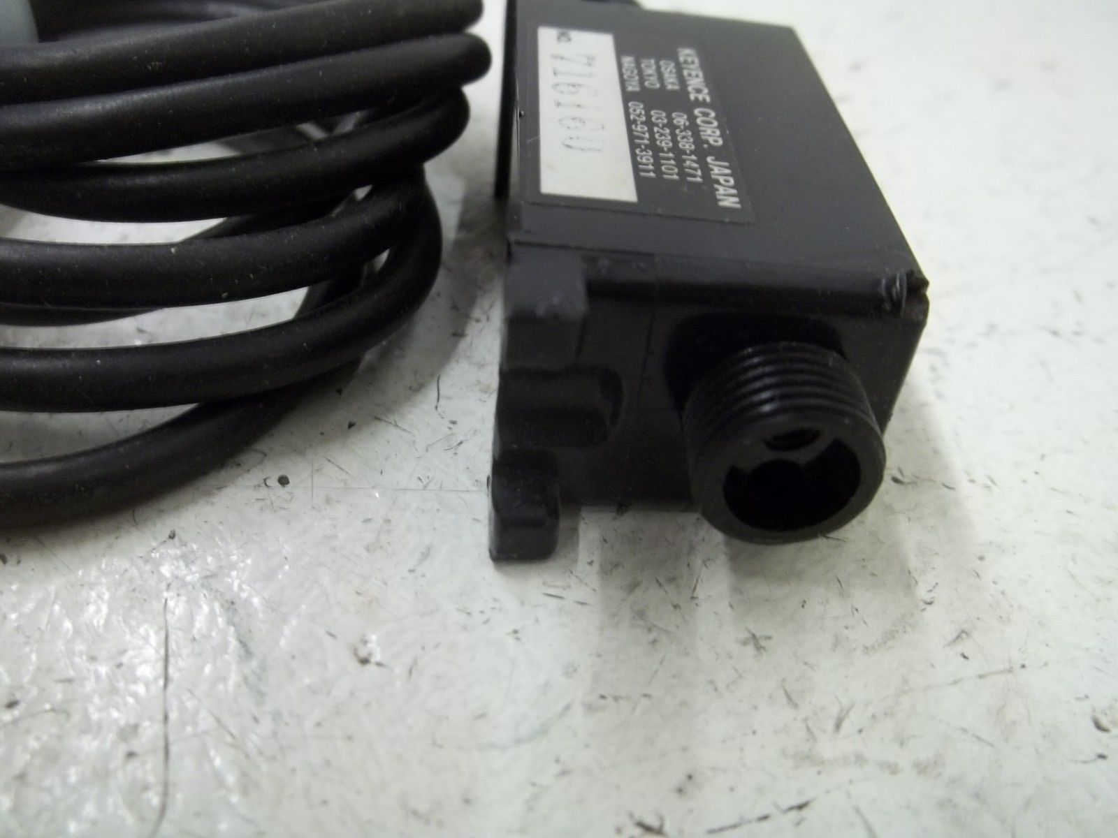 KEYENCE FS-17P PHOTOELECTRIC SENSOR UNMP