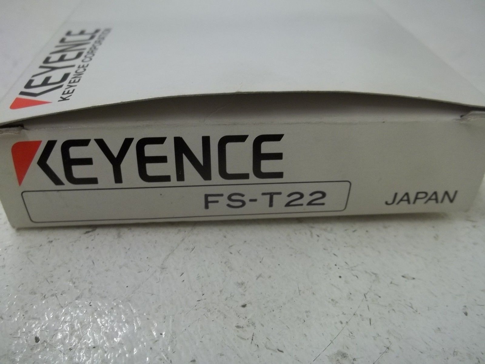 KEYENCE FS-T22 FIBER PHOTOELECTRIC SENSOR NSMP