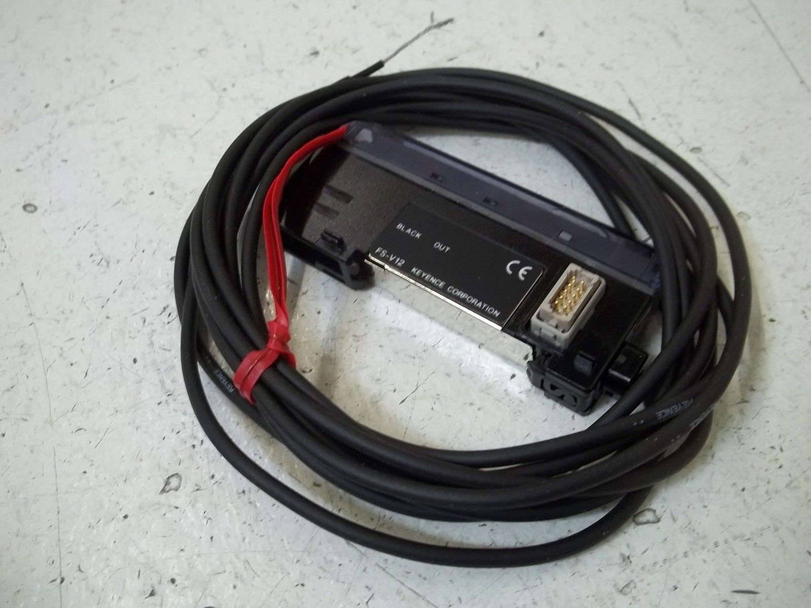 KEYENCE FS-V12 HYBRID FIBEROPTIC SENSOR NSMP