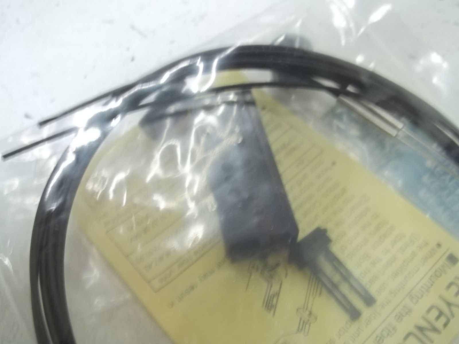 KEYENCE FU-1826 REFLECTIVE FIBER UNIT NSMP