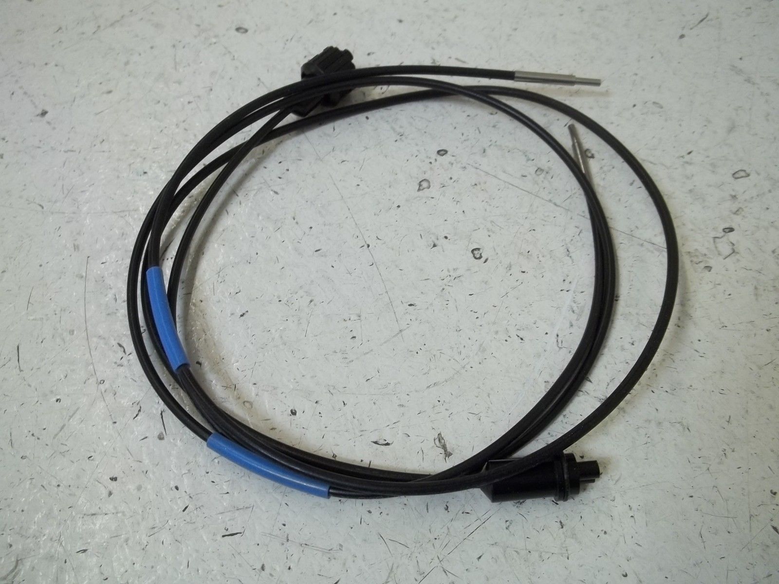 KEYENCE FU-22 FIBER OPTIC SENSOR (AS PICTURED) NSMP