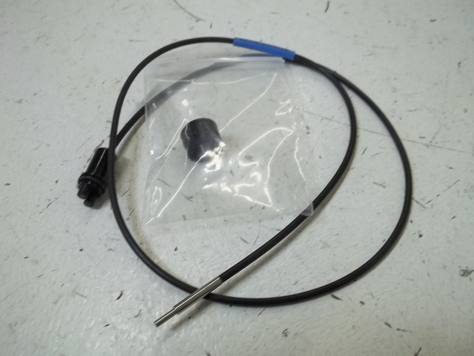 KEYENCE FU-22 FIBER OPTIC SENSOR NSMP