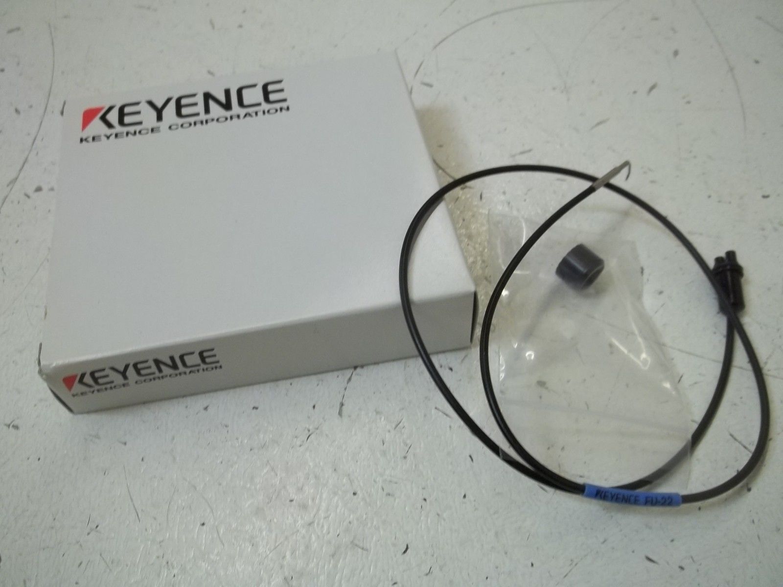 KEYENCE FU-22 FIBER OPTIC SENSOR NSMP