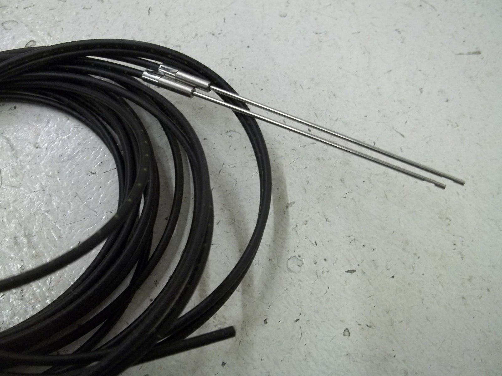 KEYENCE FU-34 TRANSMISSIVE FIBER UNIT (AS PICTURED) NSMP
