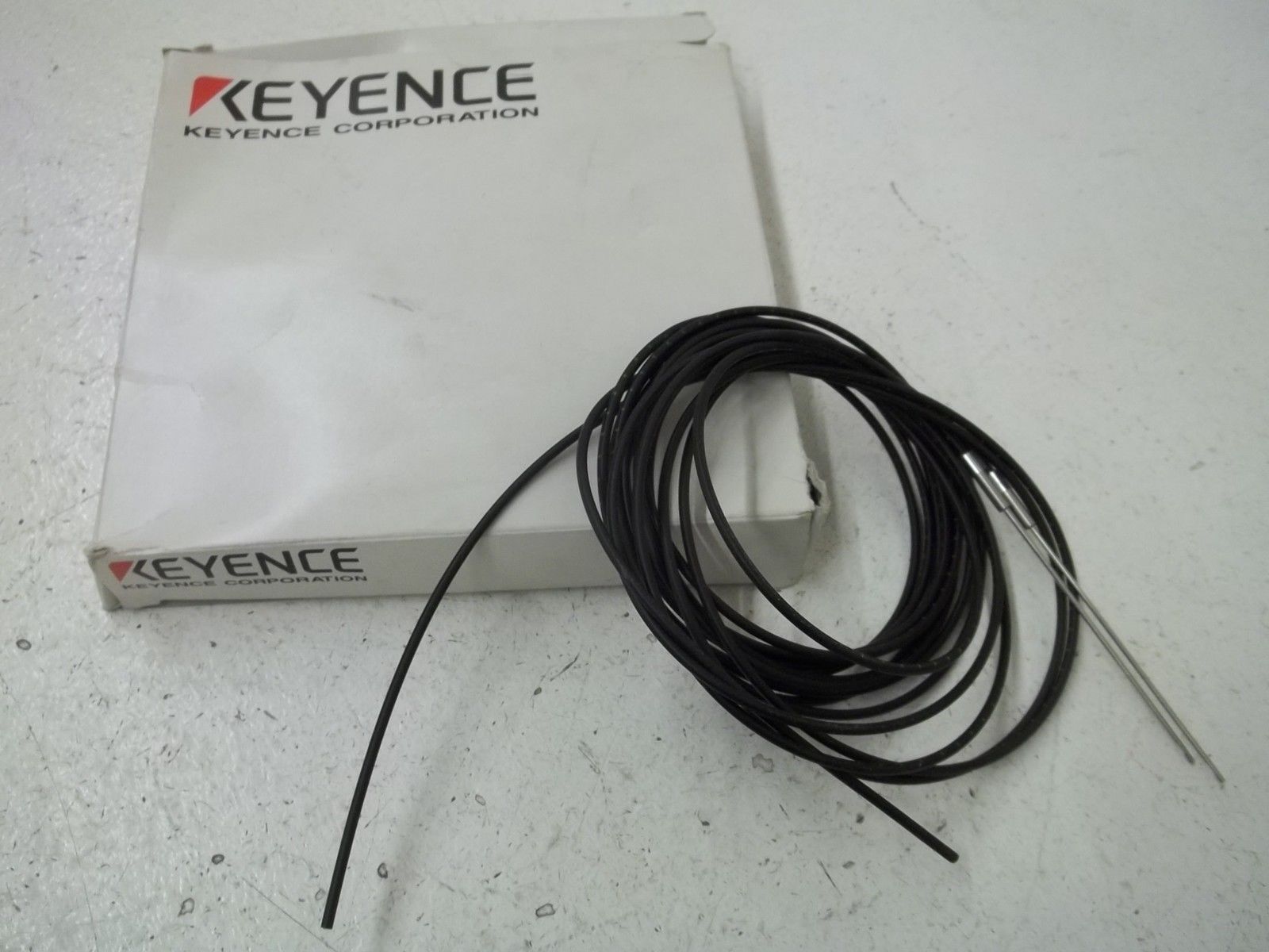 KEYENCE FU-34 TRANSMISSIVE FIBER UNIT (AS PICTURED) NSMP