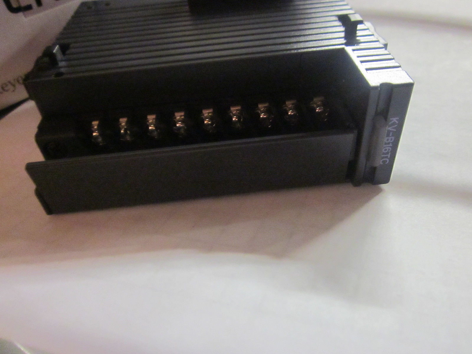 KEYENCE KV-B16TC OUTPUT MODULE 30V NSMP