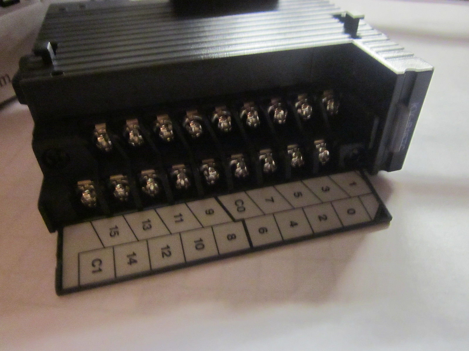 KEYENCE KV-B16TC OUTPUT MODULE 30V NSMP