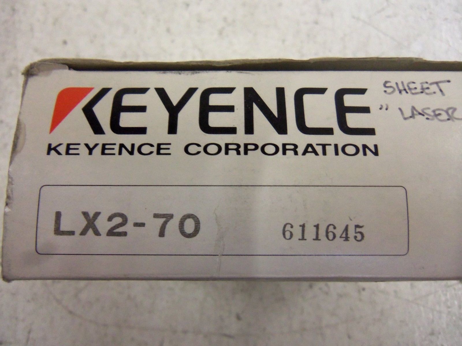 KEYENCE LX2-70  *NEW*