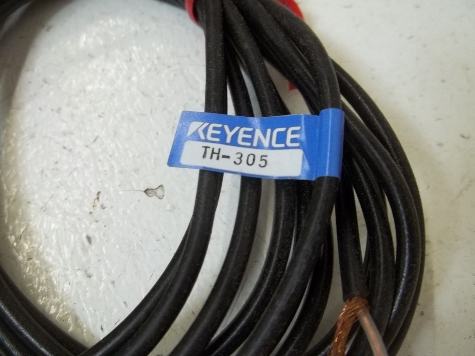 KEYENCE TH-305 MAGNETIC PROXIMITY SENSOR UNMP