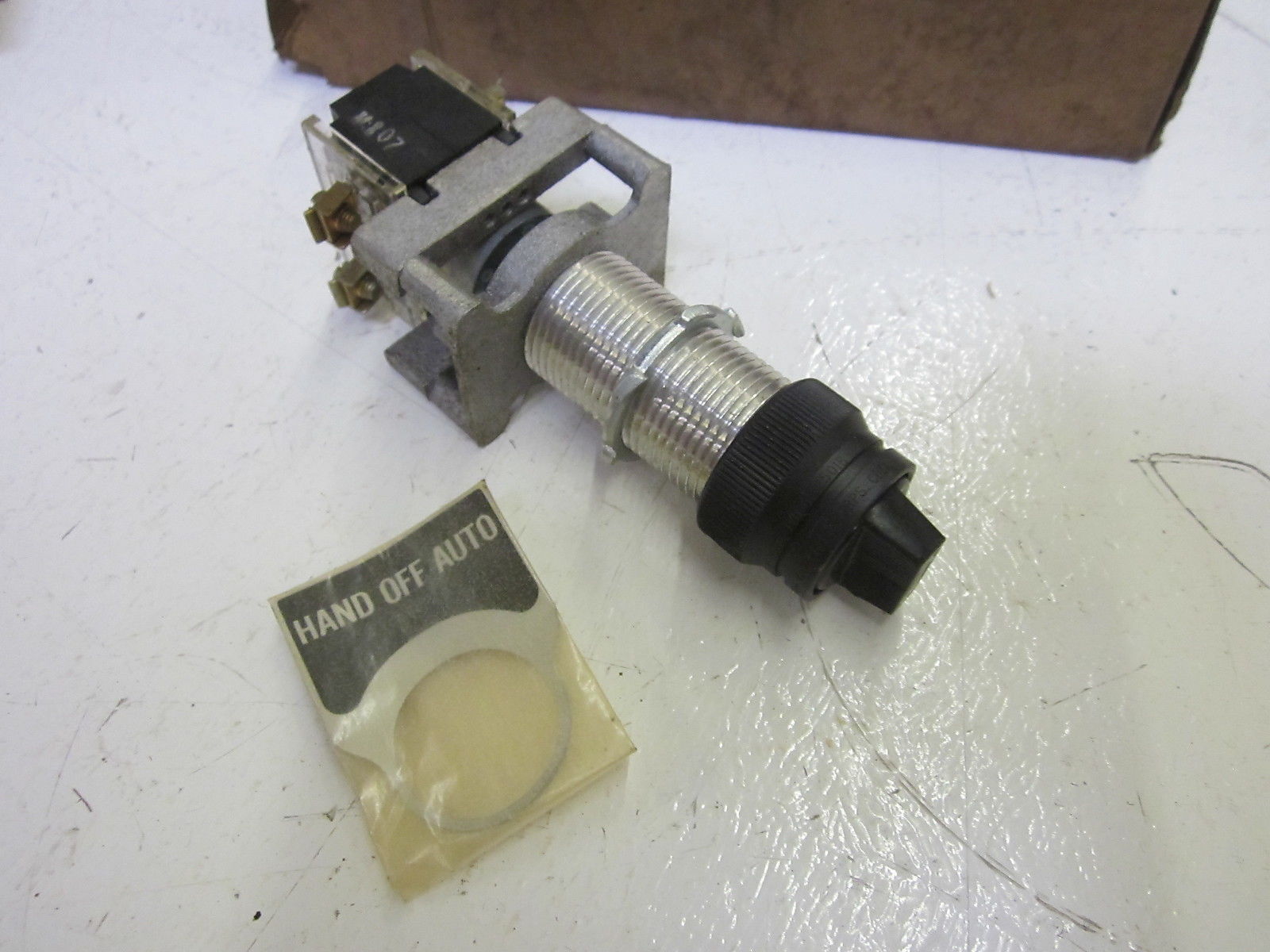 KILLARK G07-6G PILOT LIGHT 120V UNMP