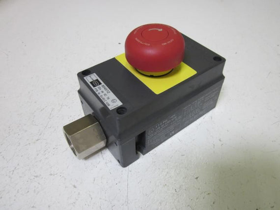KILLARK STAHL 8040/12 SWITCH BOX  *USED*