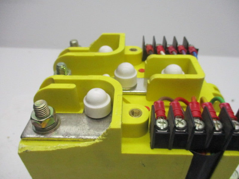 GEC VAC3AD160A VACUUM CONTACTOR (AS PICTURED)  UNMP