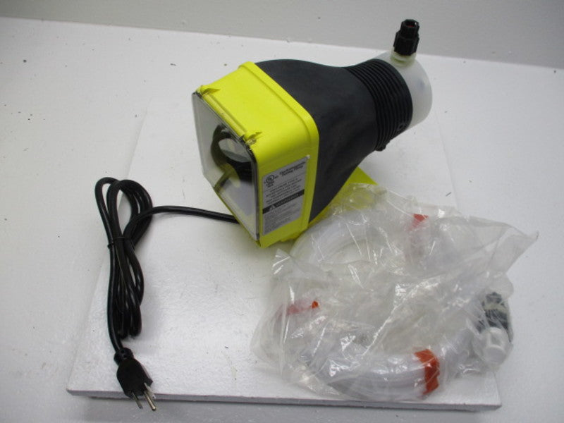 LMI AA151-95T ELECTRONICMAGNETIC DOSING PUMP 120VAC   NSMP