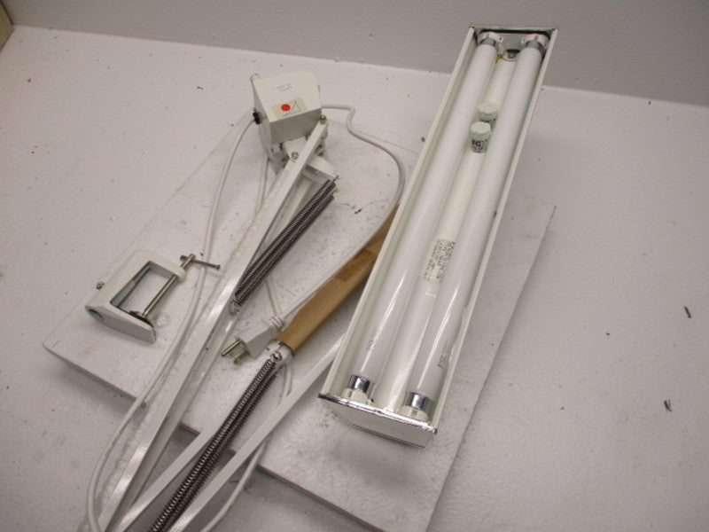 LITE SOURCE LSF-150 DUAL FLUORESCENT LAMP (WHITE)  NSMP