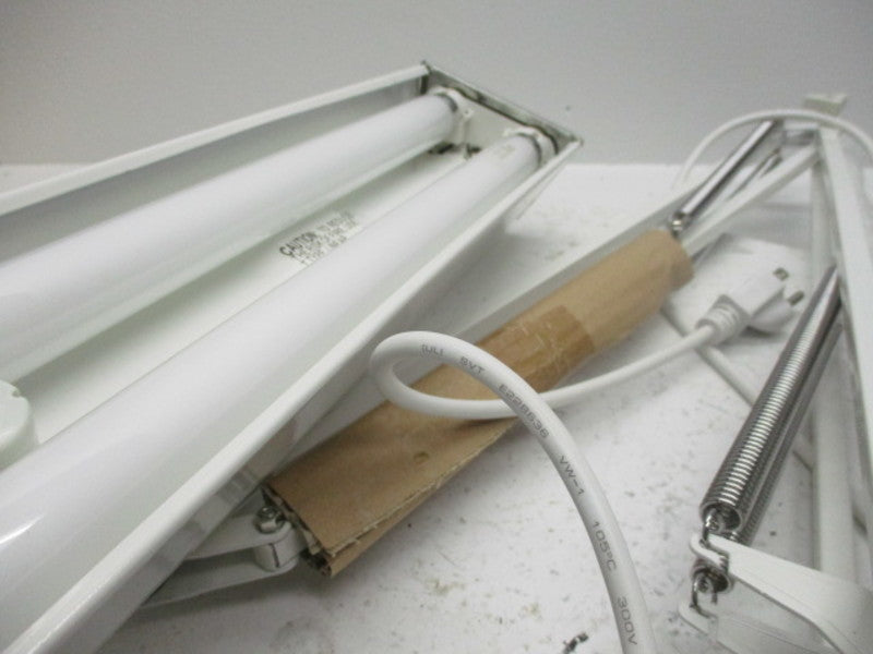 LITE SOURCE LSF-150 DUAL FLUORESCENT LAMP (WHITE)  NSMP