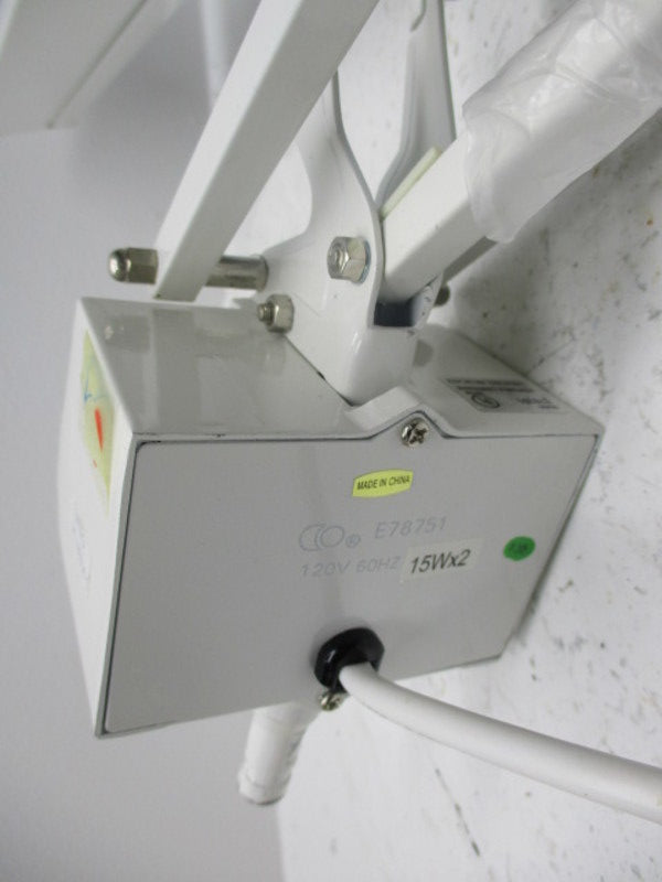 LITE SOURCE LSF-150 DUAL FLUORESCENT LAMP (WHITE)  NSMP