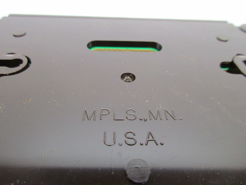 THERMOSTAT Q674B-1018 NSNP