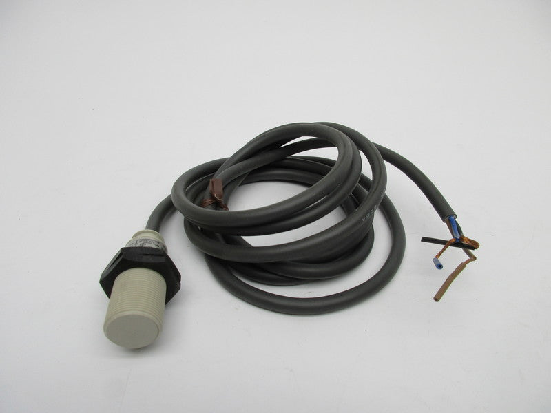 OMRON E2F-X5E1 NSNP