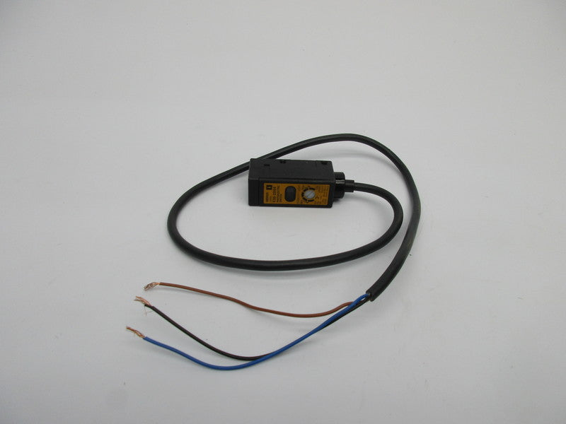 OMRON E3S-2DE4 12-24VDC NSNP