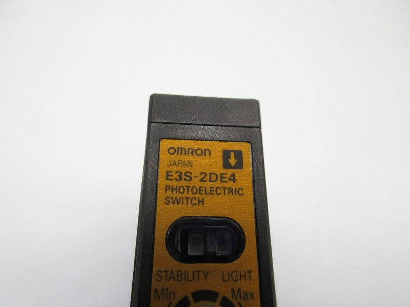 OMRON E3S-2DE4 12-24VDC NSNP