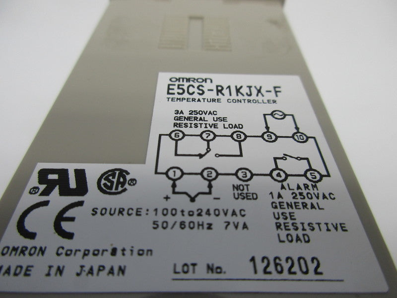OMRON E5CS-R1KJX-F 100-240VAC 3A UNMP