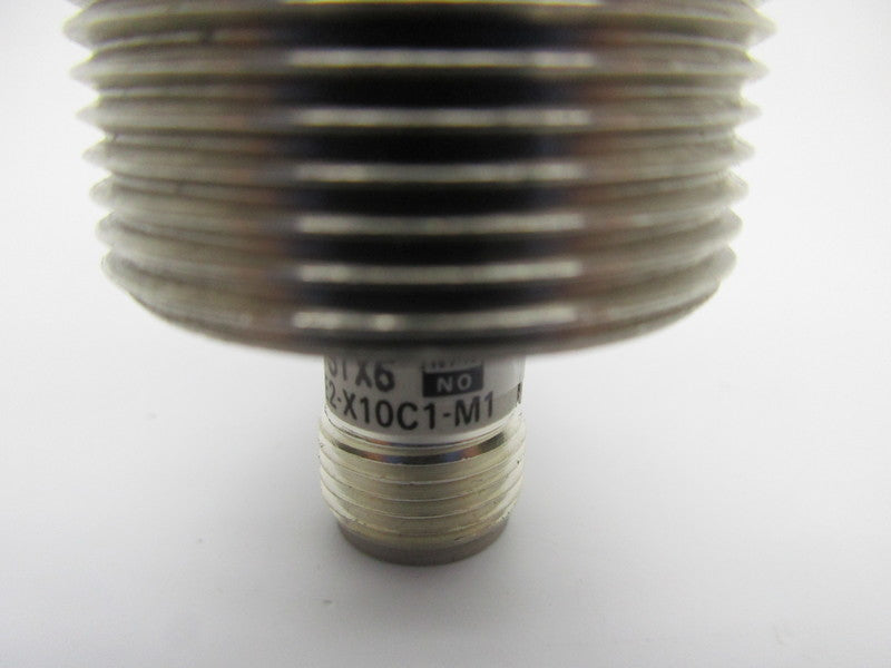 OMRON E2E2-X10C1-M1 NSNP